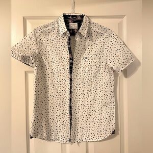 White and Black Casual Button Down Shirt with Pattern